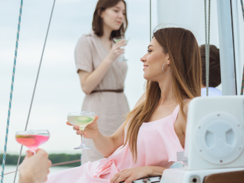 From Biscayne Bay to the Bahamas: The Ultimate Miami Yacht Day-Trip Guide image